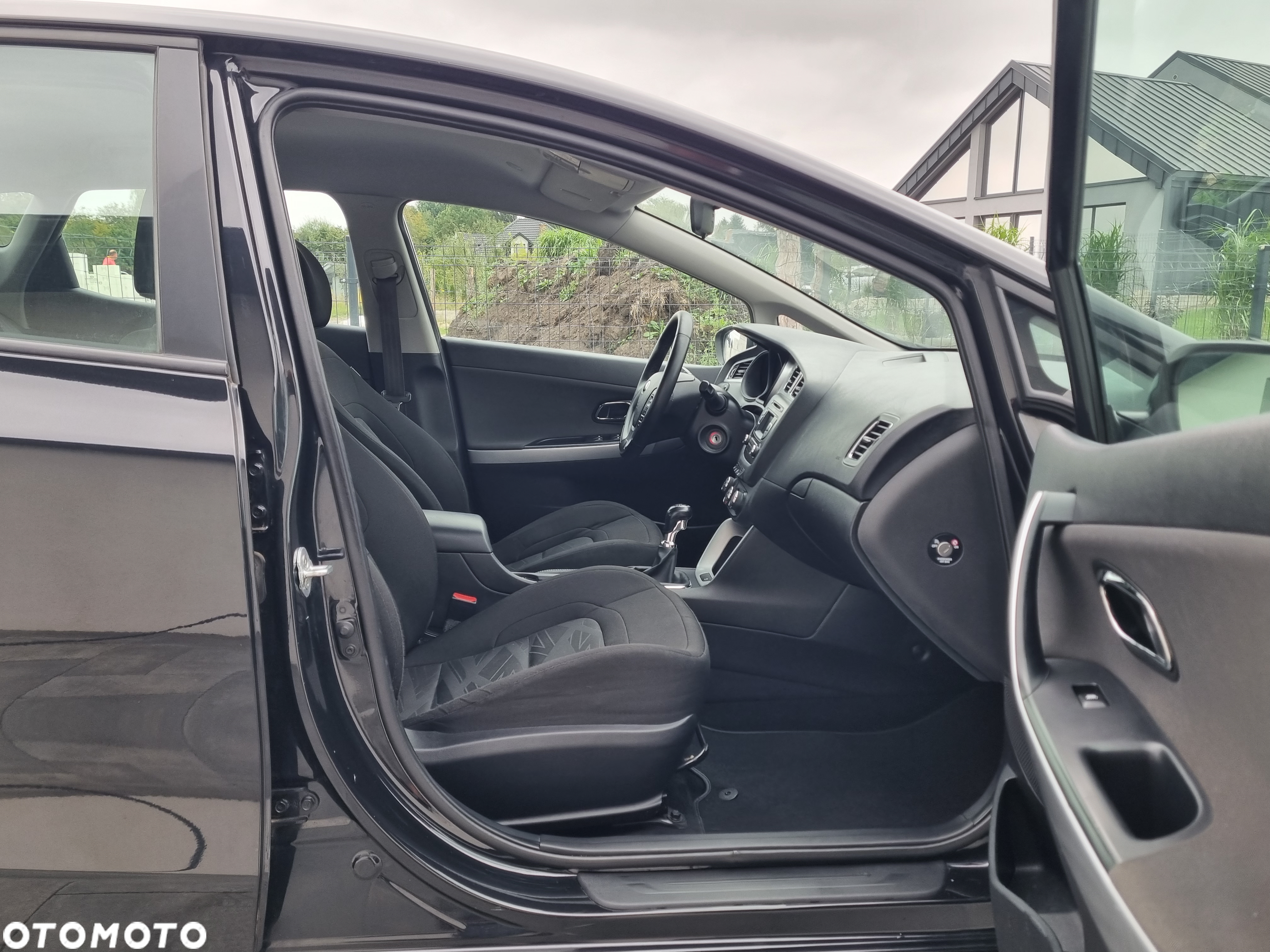 Kia Ceed 1.4 CVVT Attract - 25