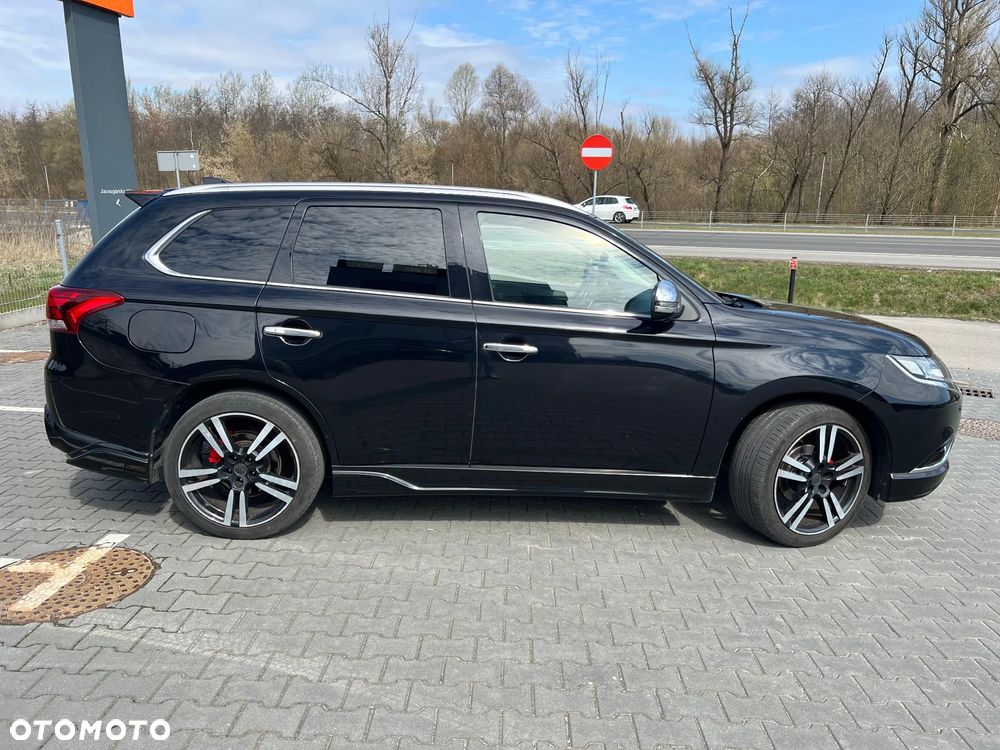 Mitsubishi Outlander 2.0 4WD Plus - 4