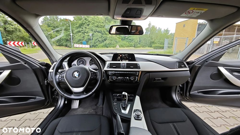 BMW Seria 3 320d DPF - 12