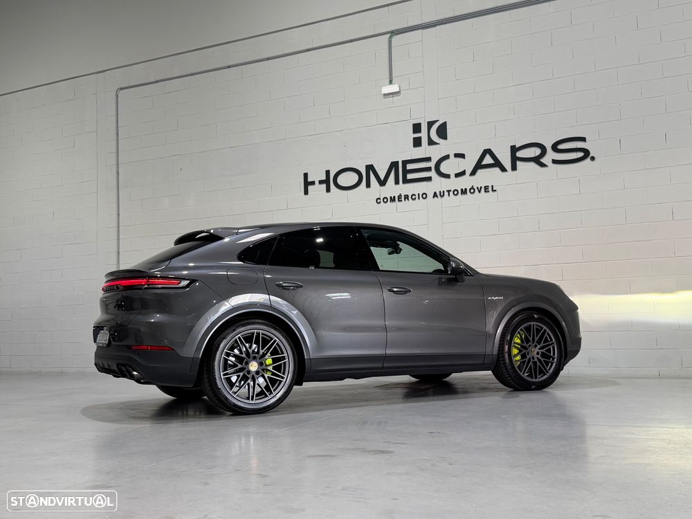 Porsche Cayenne Coupé E-Hybrid - 14