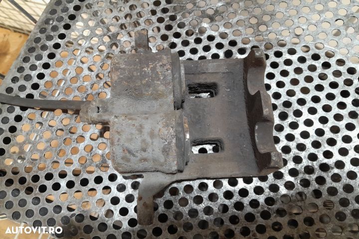 Etrier spate stanga Nissan Navara D22 [1997 - 2001] - 4