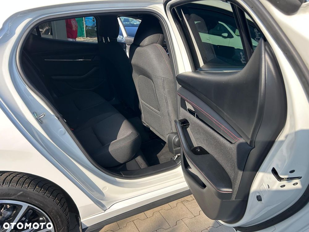 Mazda 3 e-SKYACTIV-G 150 M HYBRID PRIME-LINE - 18