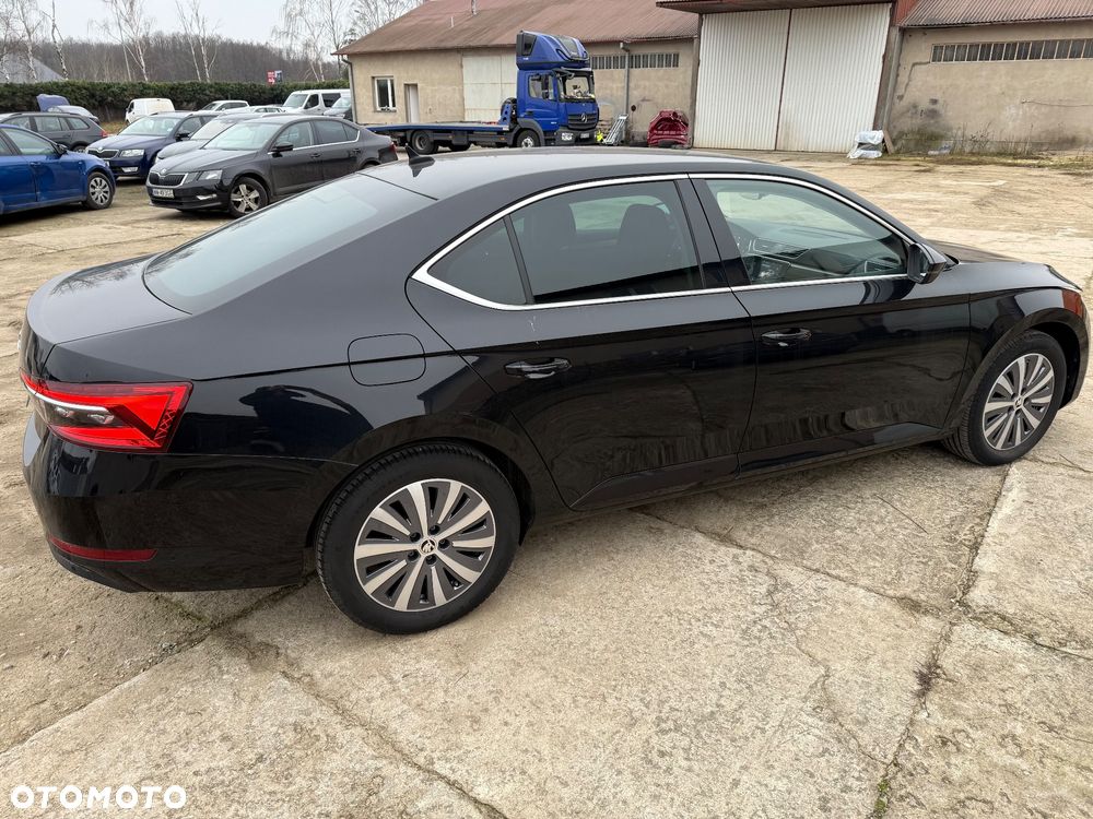 Skoda Superb 2.0 TDI DSG Style - 16