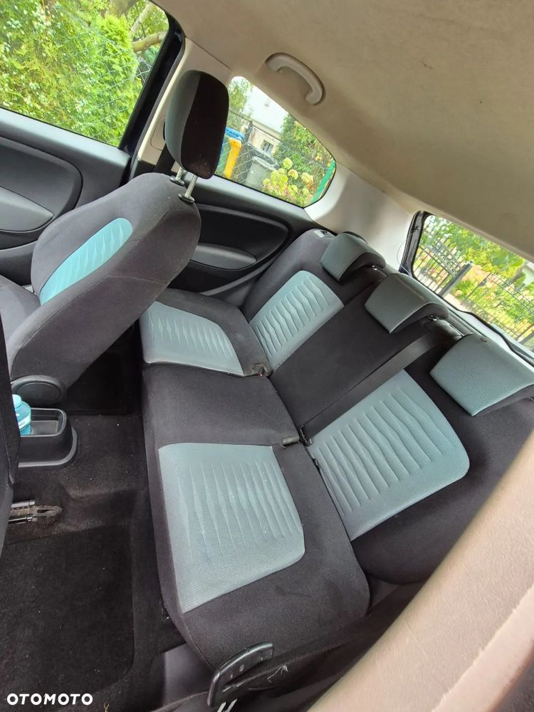 Fiat Punto 1.4 Easy S&S - 5