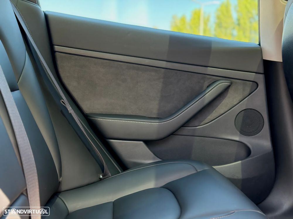 Tesla Model 3 Long Range Tração Integral Premium - 25