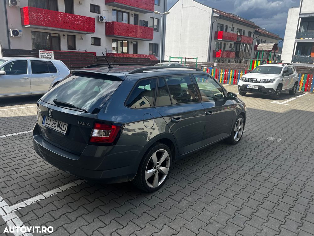 Skoda Fabia 1.2 TSI DSG Style - 4