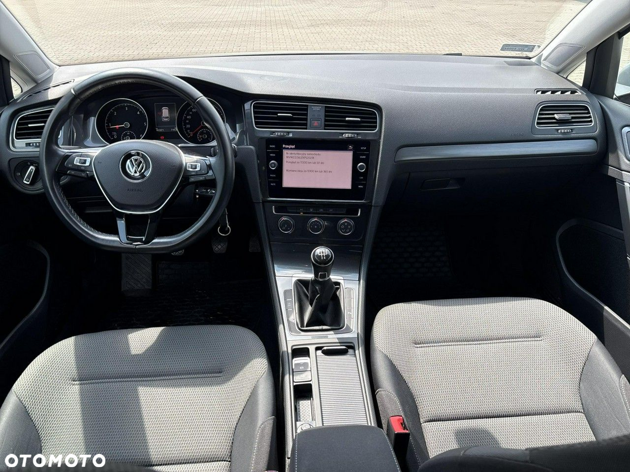 Volkswagen Golf VII 1.6 TDI BMT Comfortline - 13