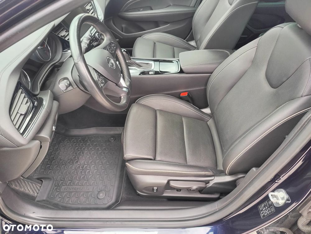 Opel Insignia 2.0 T 4x4 Innovation S&S - 15