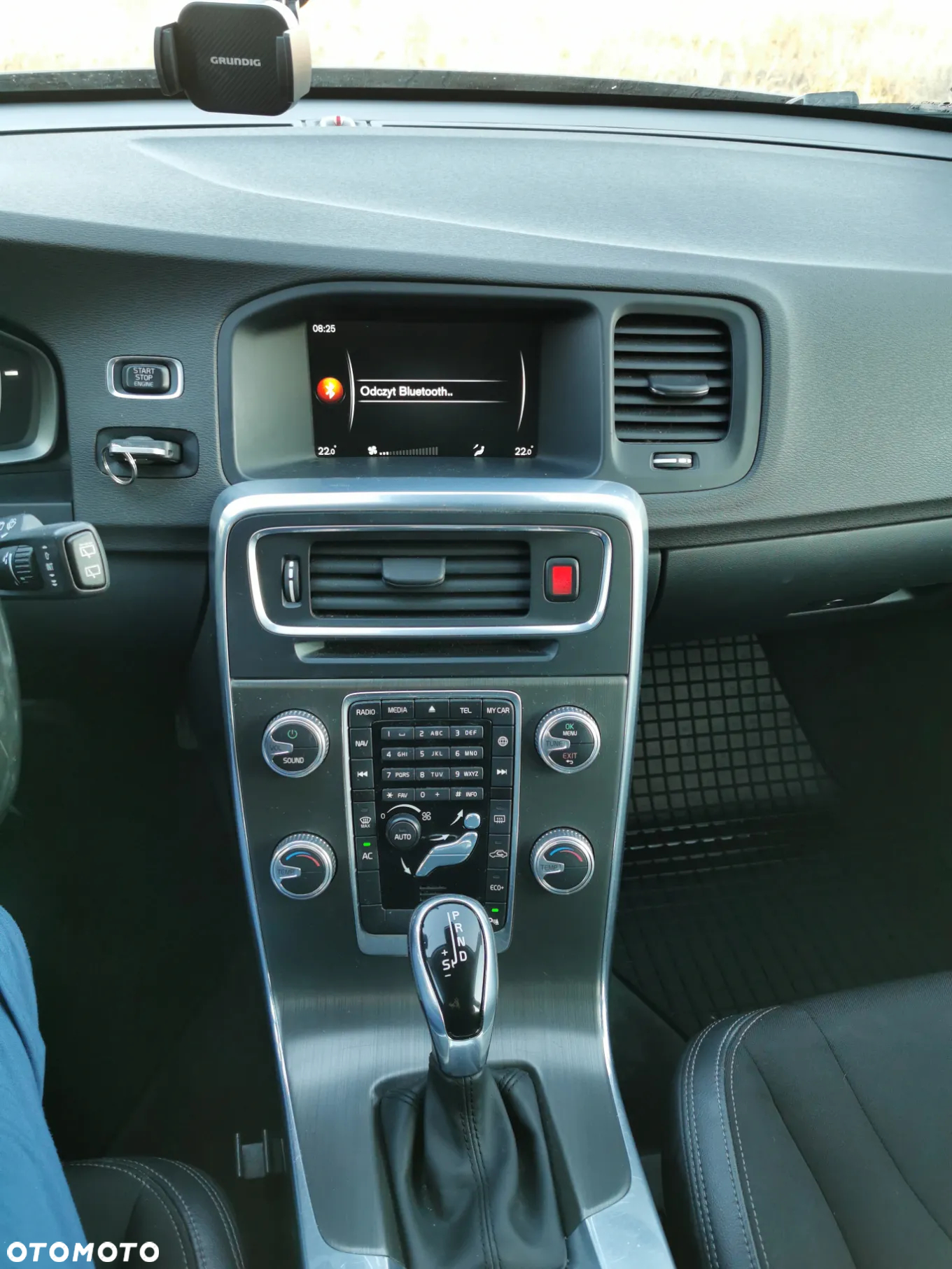Volvo V60 D2 Geartronic Momentum - 18