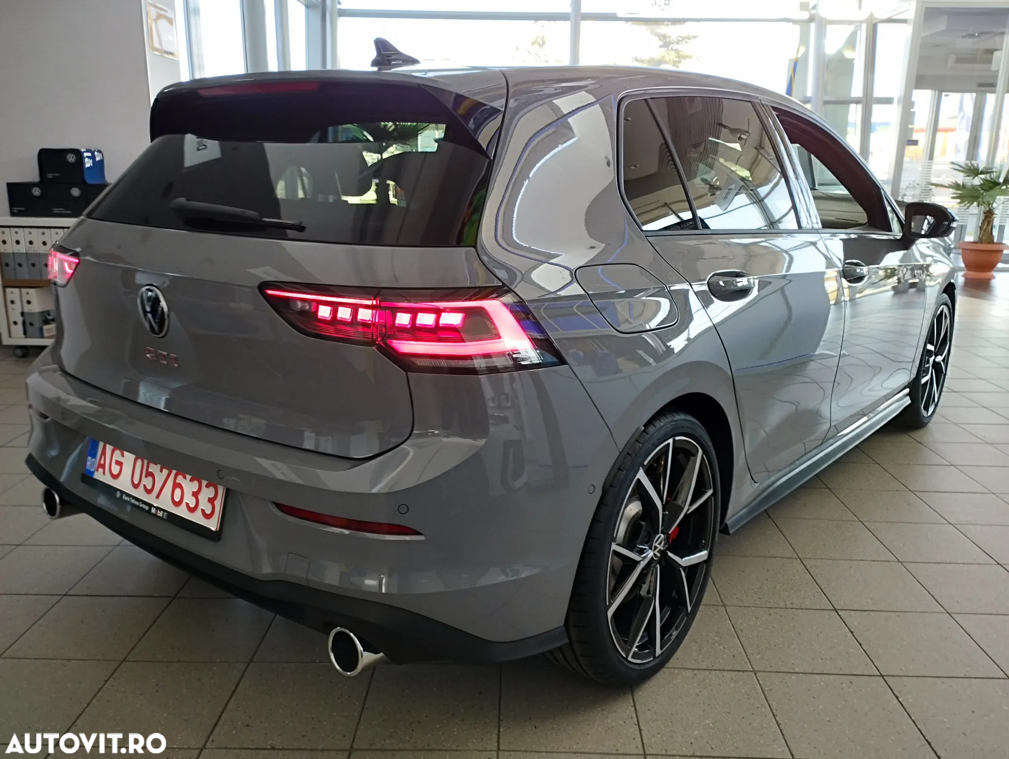 Volkswagen Golf 2.0 TSI DSG GTI - 7