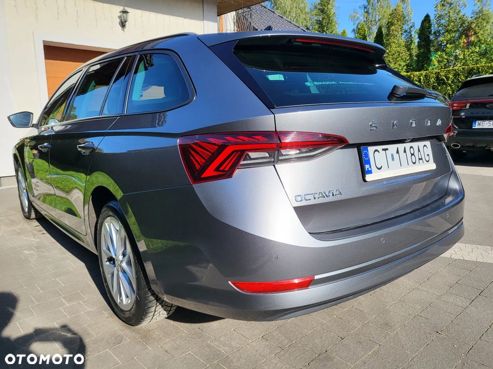 Skoda Octavia 2.0 TDI Ambition DSG - 23