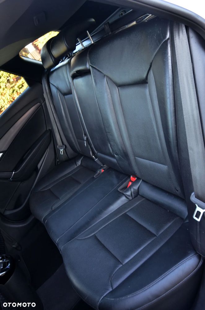 Hyundai i40 i40cw 2.0 Premium - 25