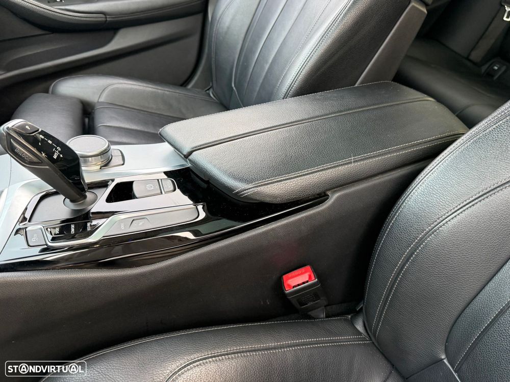 BMW 530 e iPerformance Line Sport - 17