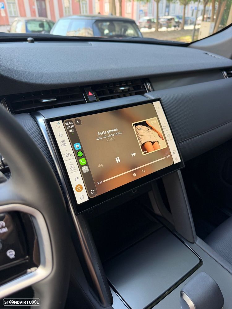 Land Rover Discovery Sport 1.5 I3 P300e AWD R-Dynamic SE - 24