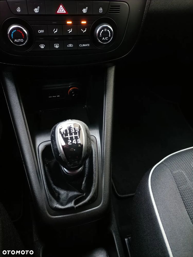 Kia Venga 1.6 CRDi 128 Dream Team Edition - 18