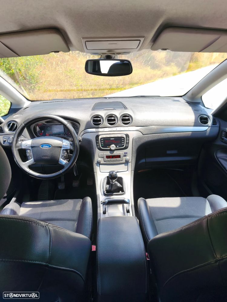 Ford S-Max 2.0 TDCi Titanium 7L - 14