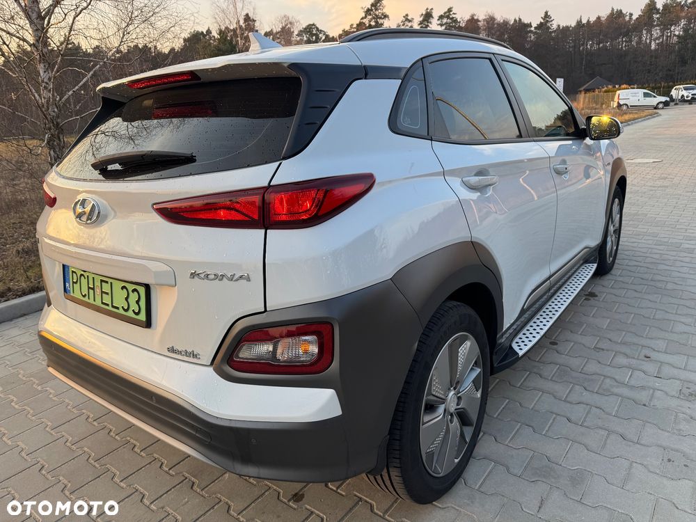 Hyundai Kona 64kWh Style - 7