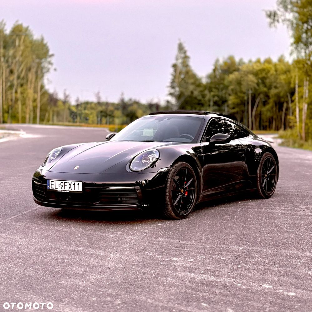 Porsche 911 Carrera 4S - 18