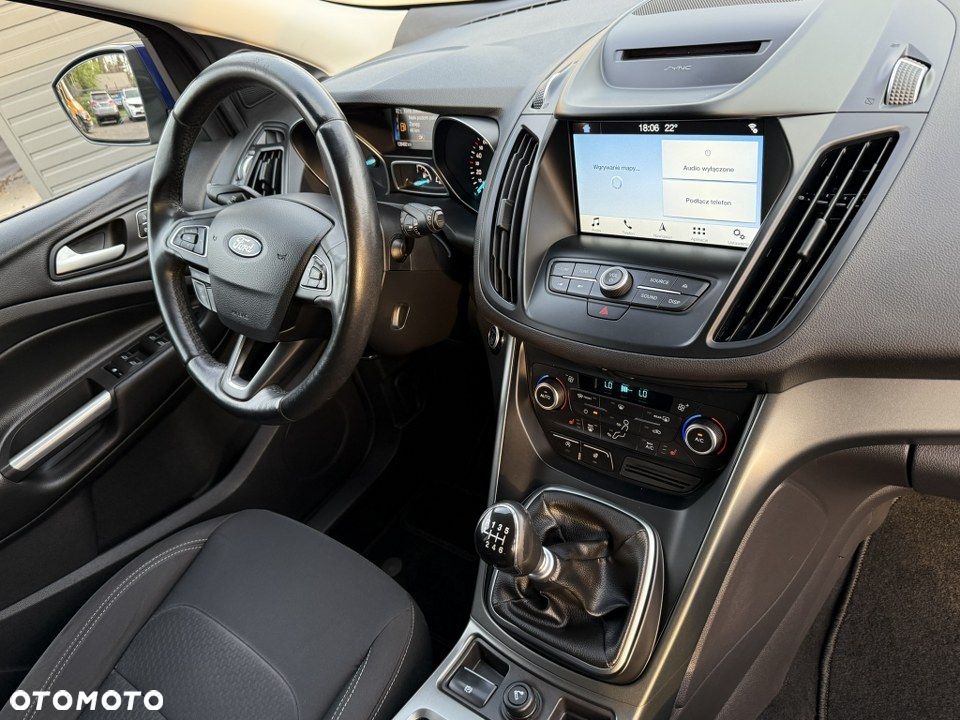 Ford Kuga 1.5 EcoBoost 2x4 Titanium - 28