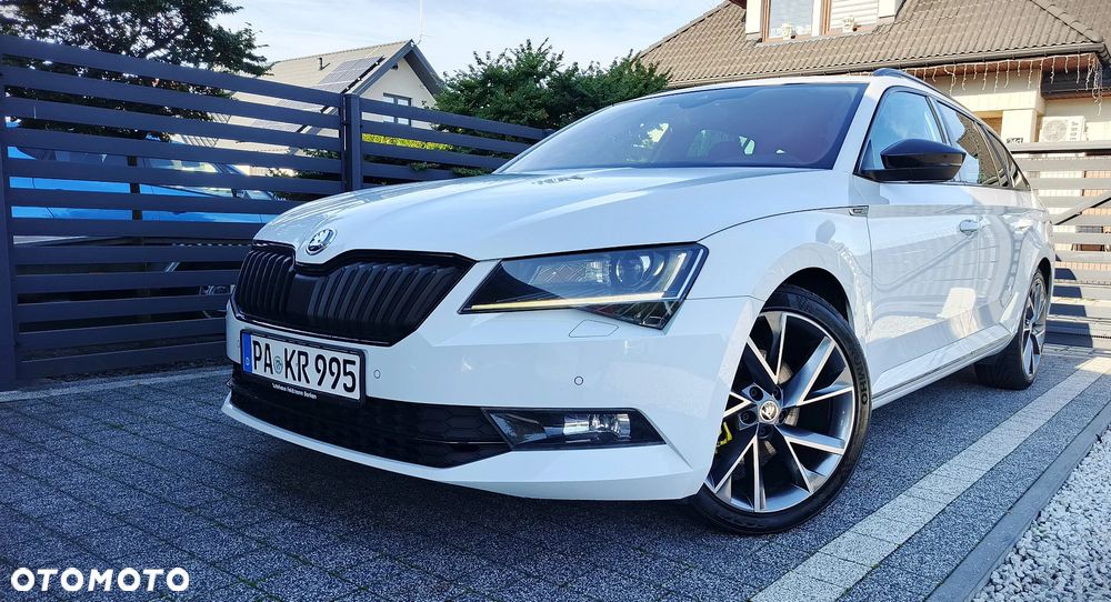 Skoda Superb 2.0 TDI DSG Sportline - 3