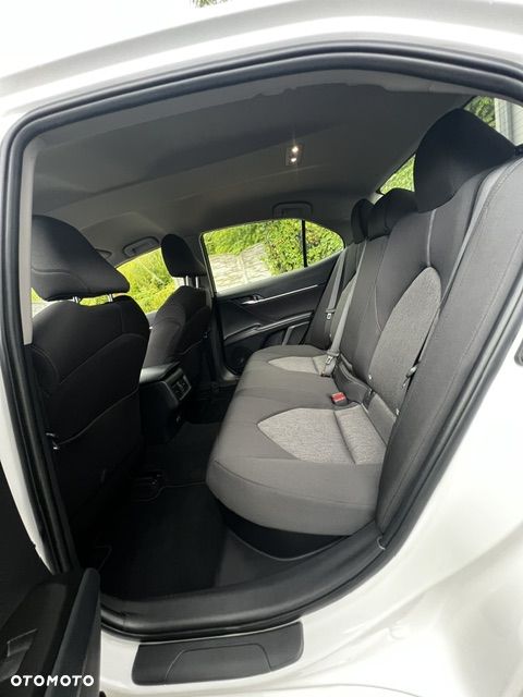 Toyota Camry 2.5 Hybrid Comfort CVT - 13