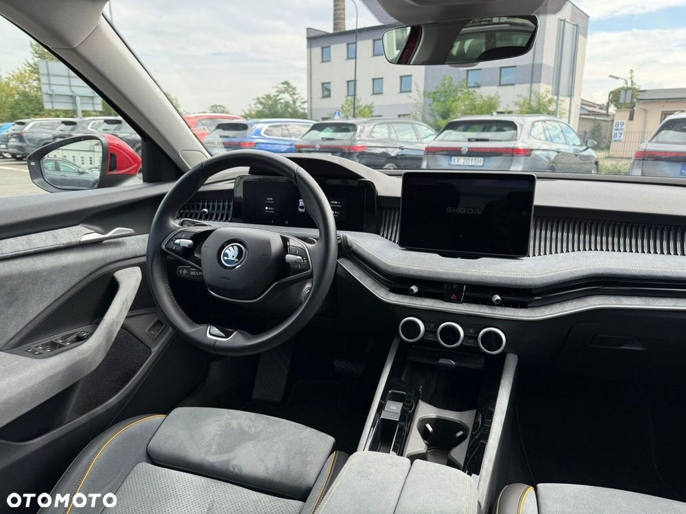 Skoda Superb 2.0 TDI SCR 4x4 Selection DSG - 28