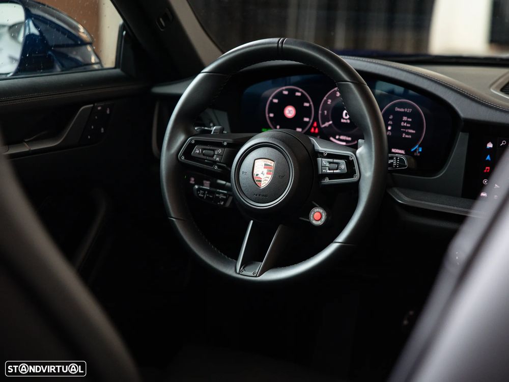 Porsche 911 (992) Carrera S - 38