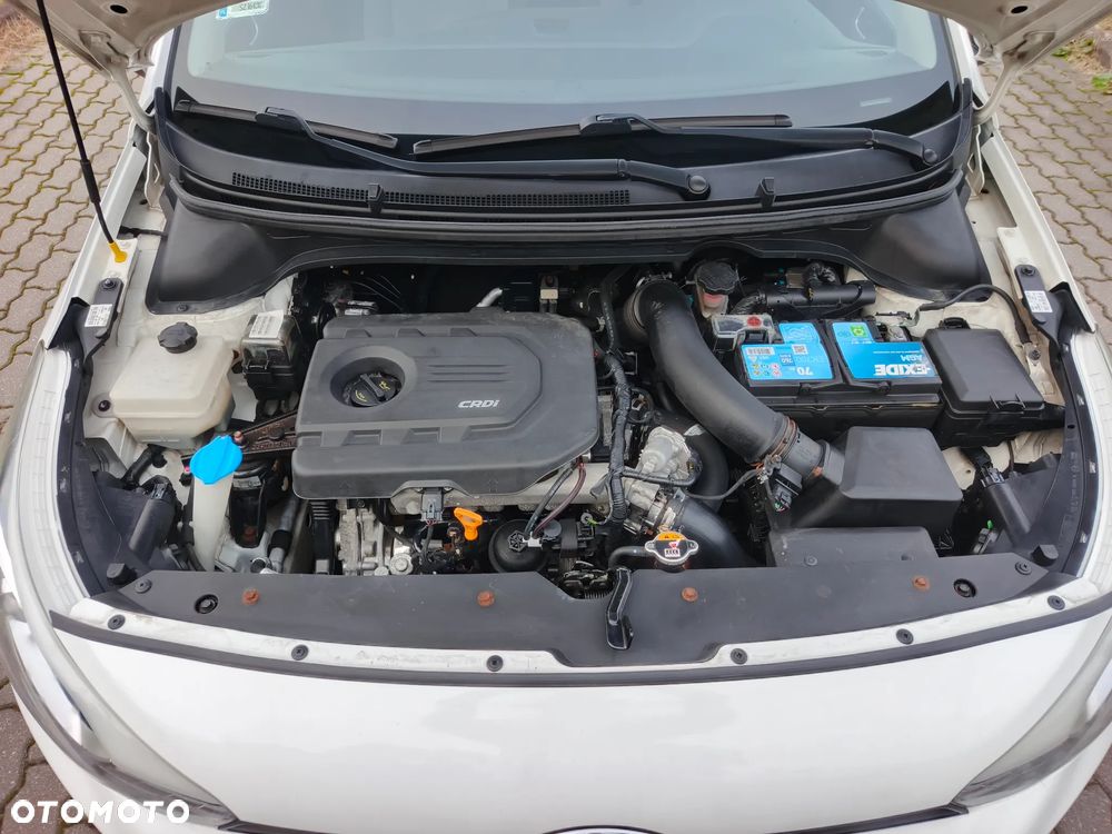 Hyundai i20 1.1 CRDi Style - 36