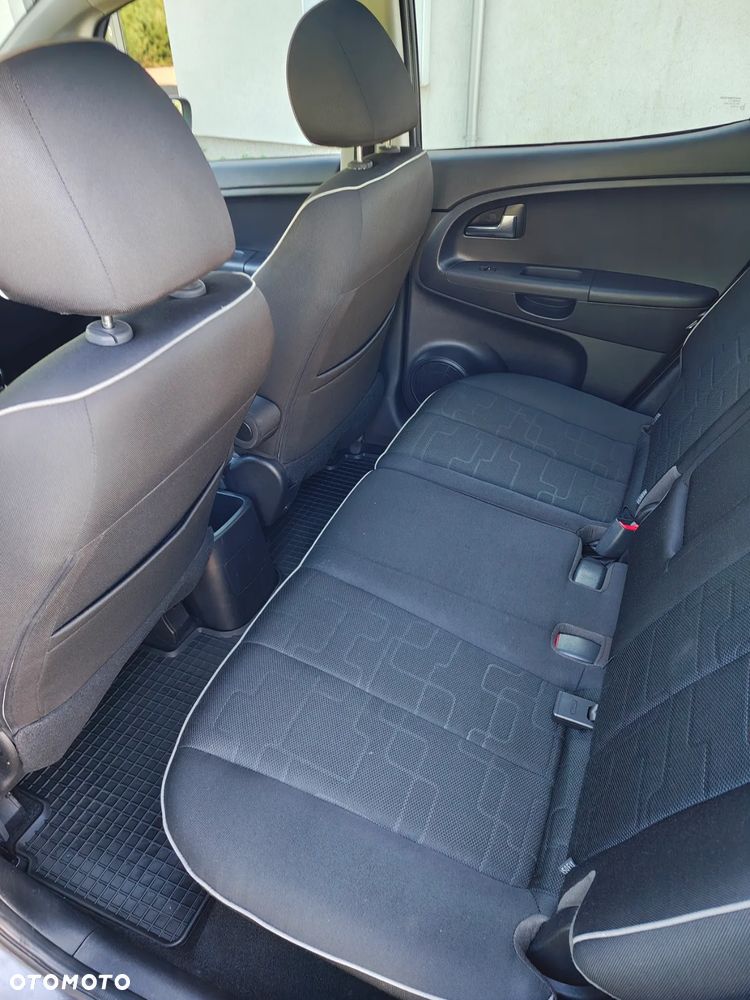 Kia Venga 1.6 CRDi 128 Titanium Collection - 17