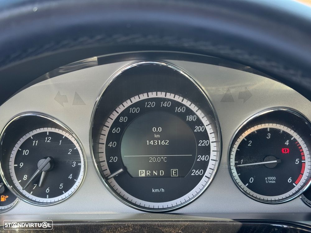 Mercedes-Benz E 250 CDI Avantgarde BlueEfficiency Auto. - 13