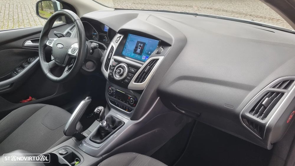 Ford Focus SW 1.6 TDCi Titanium - 27