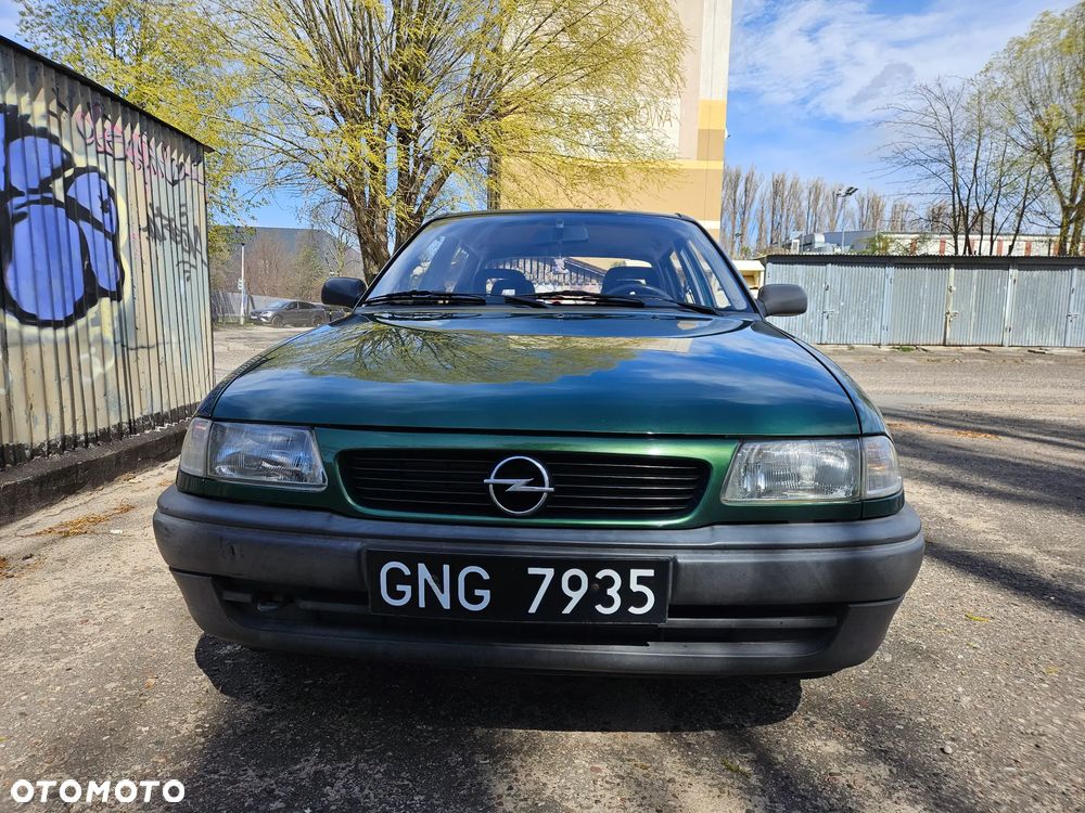Opel Astra 1.4 GL - 6