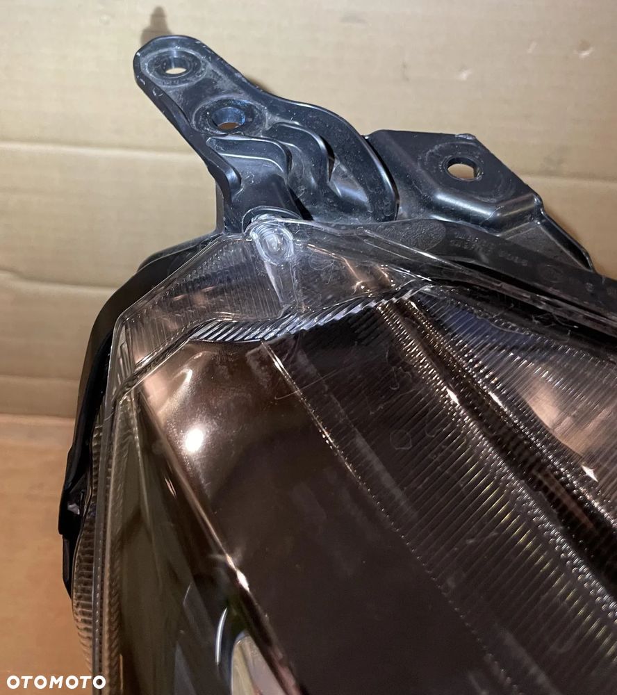 Lampa LED prawy przód Suzuki SX4 S-Cross 2022r 1.4 TB Hyb OE - 6