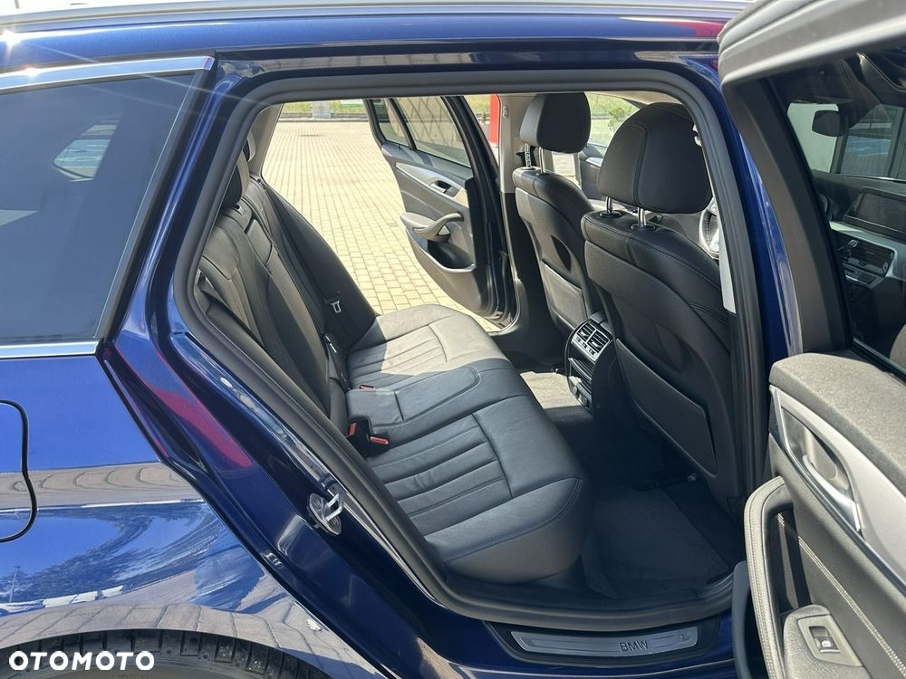 BMW Seria 5 520d - 14