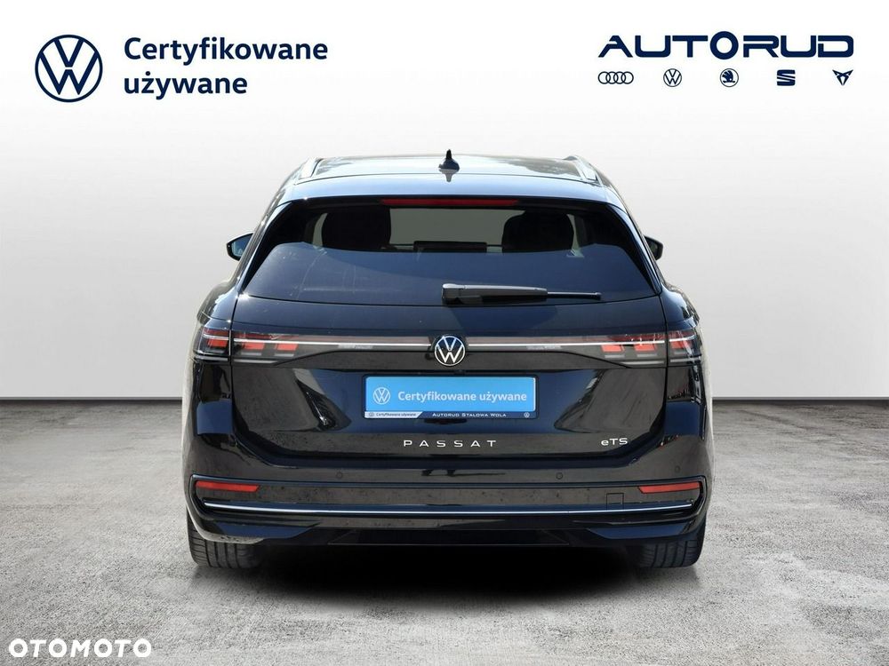 Volkswagen Passat Variant 1.5 TSI ACT mHEV Elegance DSG - 4