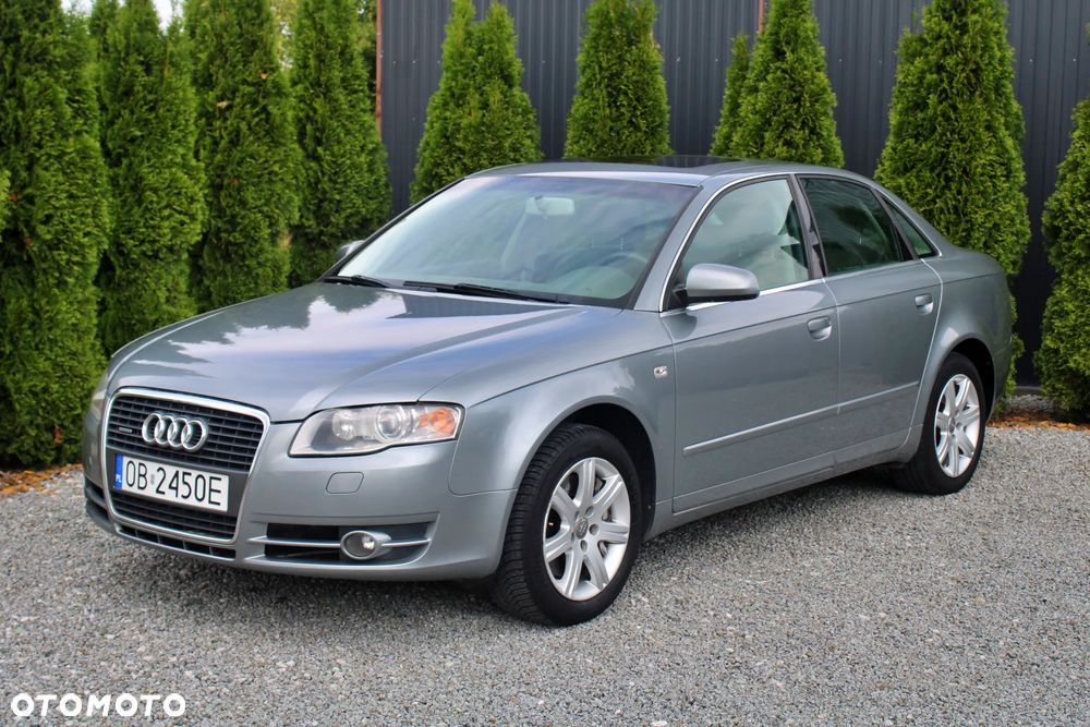 Audi A4 Limousine 2.0 T FSI quattro tiptronic - 4