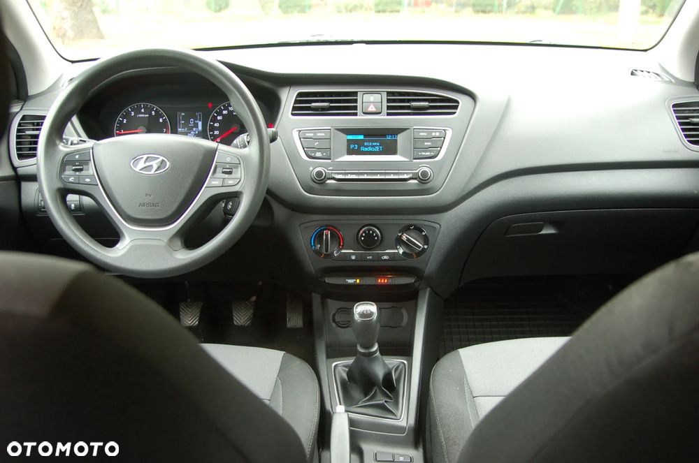 Hyundai i20 1.2 BlueDrive Comfort - 9