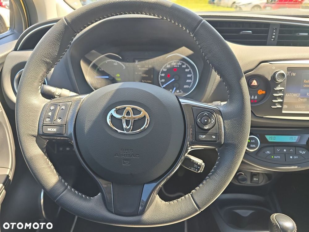 Toyota Yaris - 15