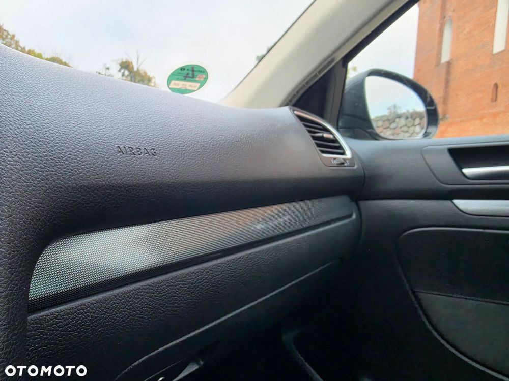 Volkswagen Golf 1.6 TDI DPF BlueMotion Technology Style - 18