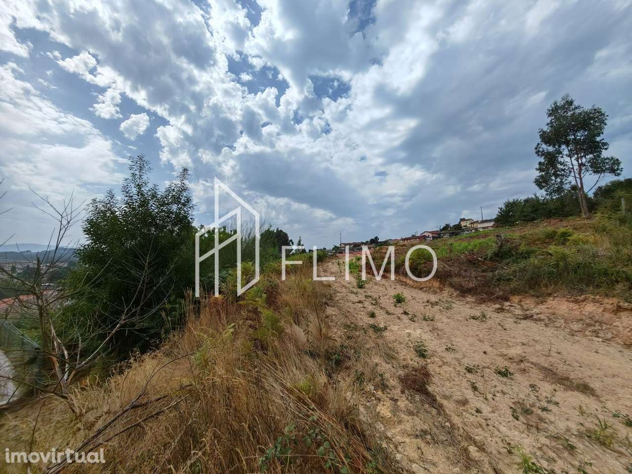 Terreno para construção de moradias em Cucujães - Grande imagem: 5/14