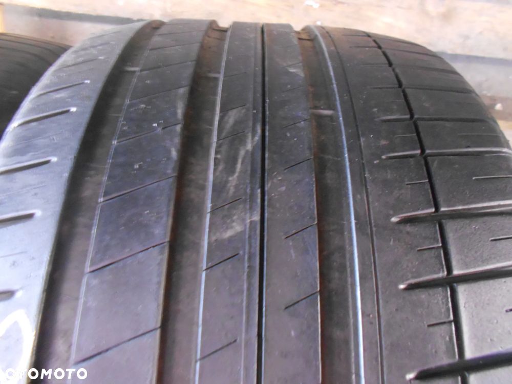 OPONY 285/35R18 MICHELIN PILOT SPORT 3 MO1 DOT 0720 7MM - 4