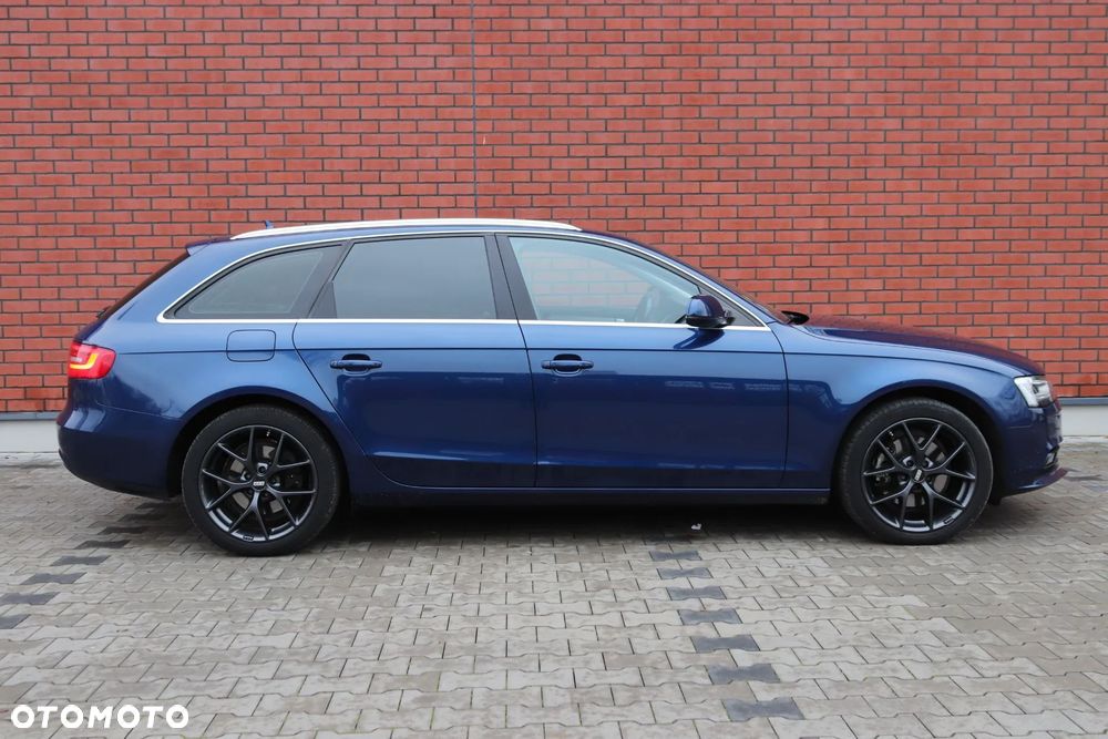 Audi A4 Avant 2.0 TDI S tronic quattro - 5
