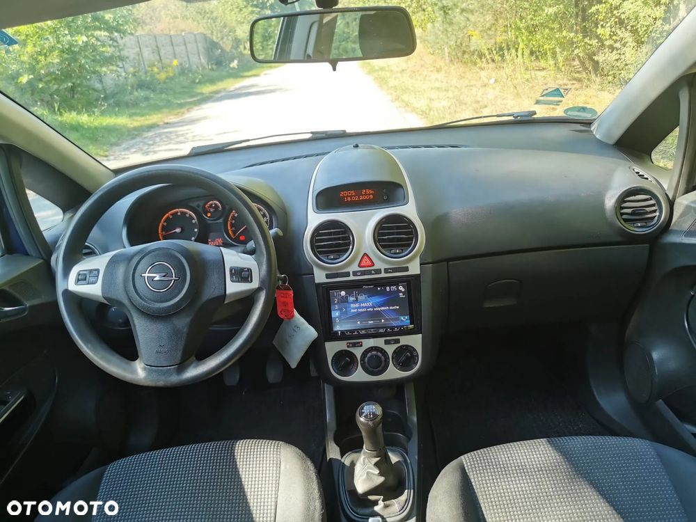 Opel Corsa 1.2 16V Color Edition - 2