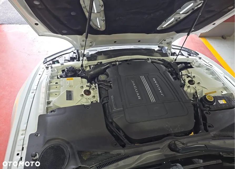 Jaguar XK XKR 5.0 Kompressor - 13