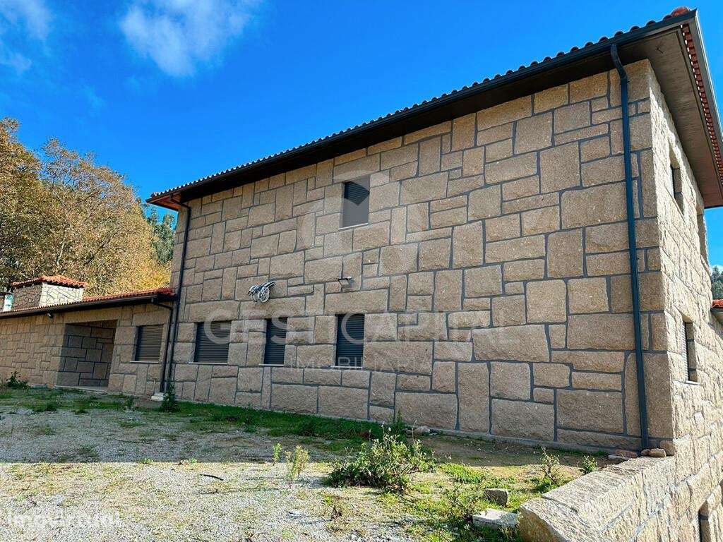 MORADIA T4 | TRANQUILIDADE E CONFORTO EM PIARES, MARCO DE CANAVESES - Grande imagem: 3/27