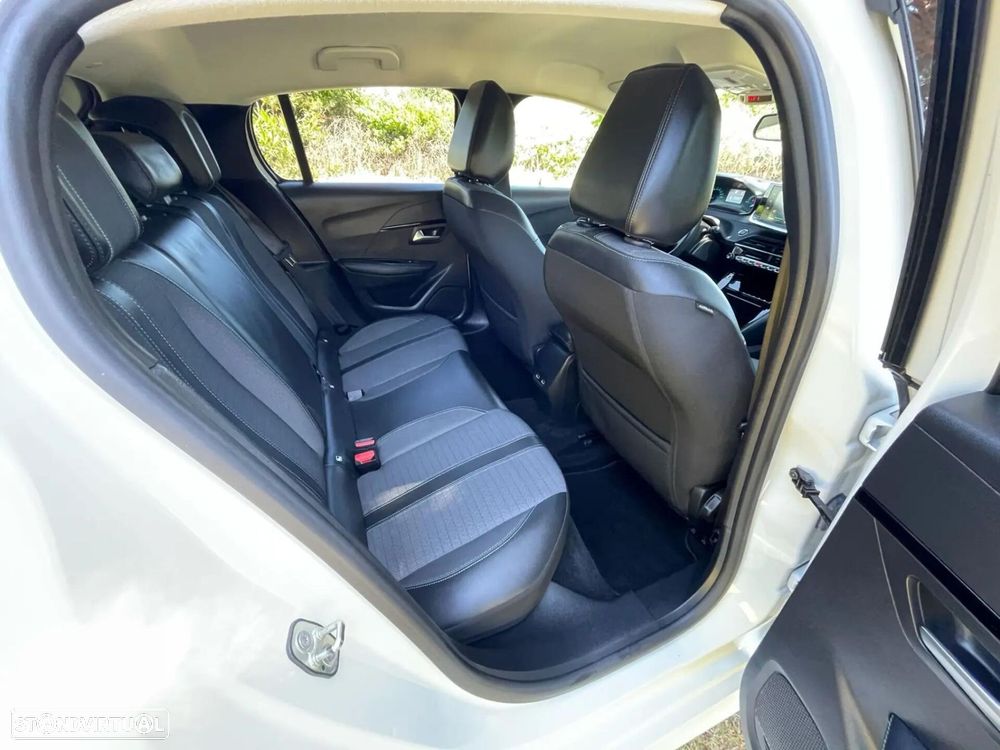 Peugeot e-208 50 kWh Allure - 22