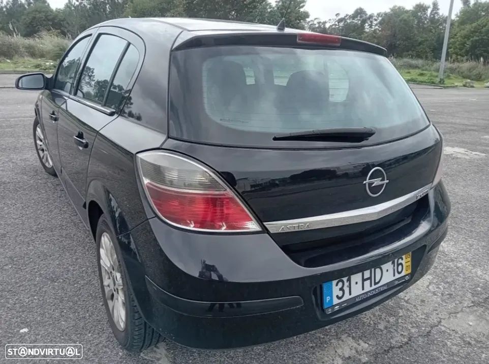 Opel Astra 1.7 CDTI Cosmo - 3