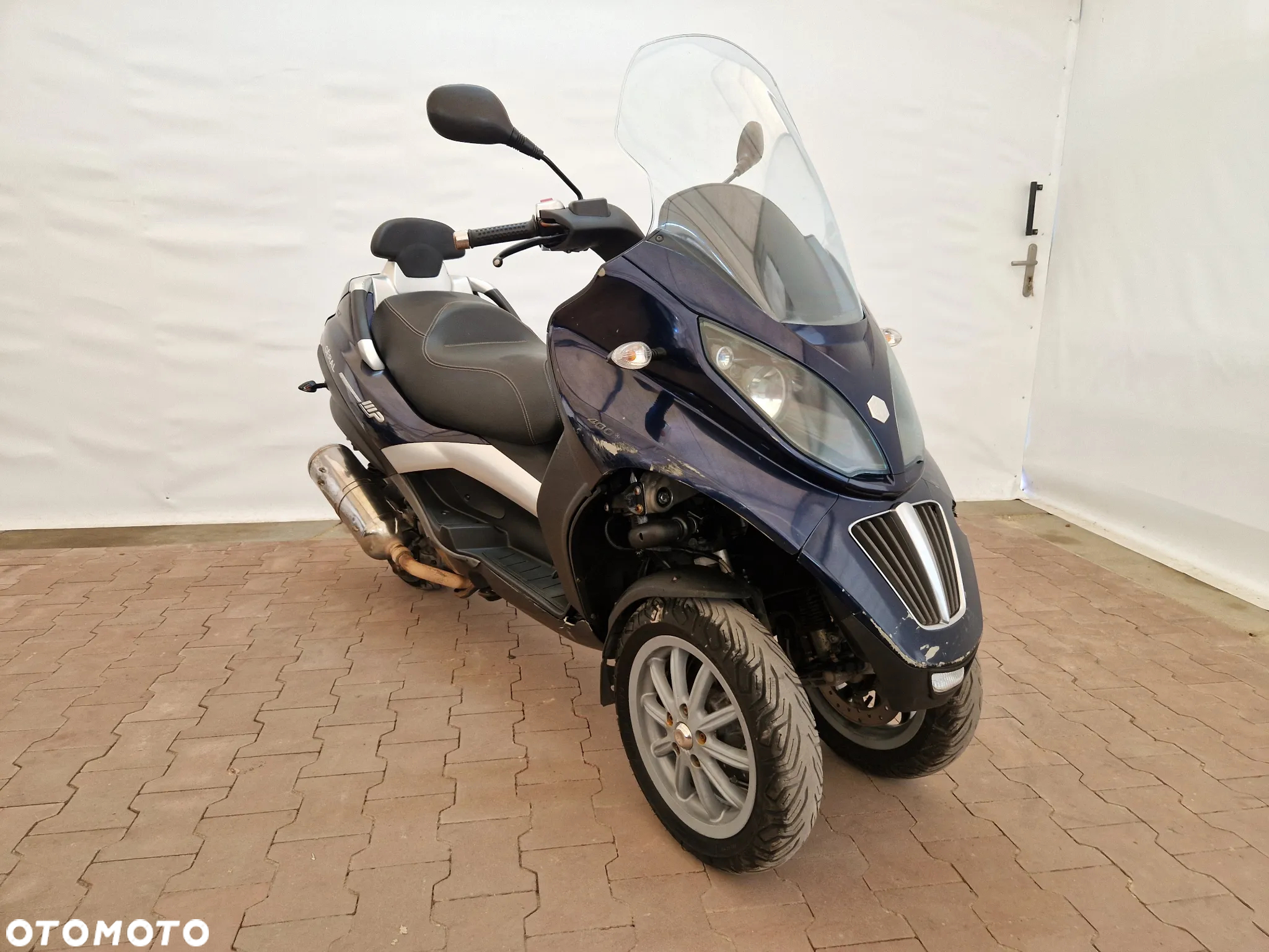 Piaggio MP-3 - 2