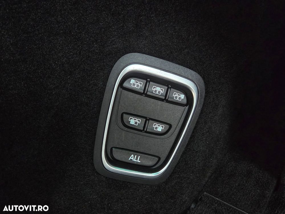 Renault Espace BLUE dCi 160 EDC BUSINESS EDITION - 33