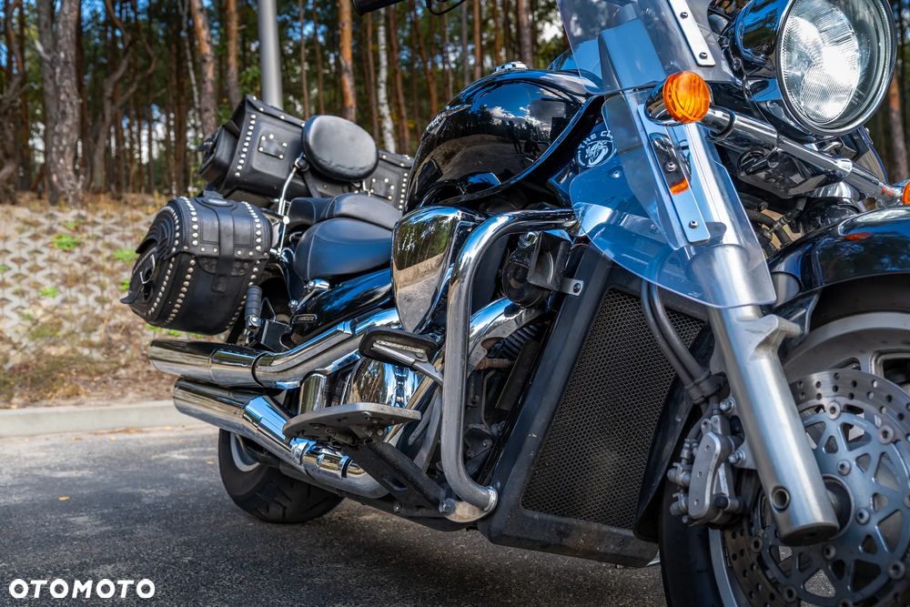 Suzuki Intruder - 14